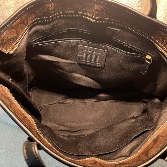 Medium Coach logo bag - Picture 8 of 8